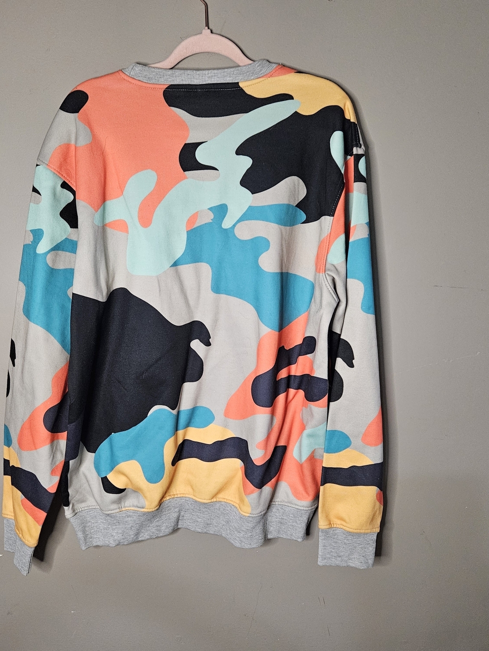 Men's Screenshot Multicolor Camouflage Crewneck Sweater Ptp 23.5" Size XL
